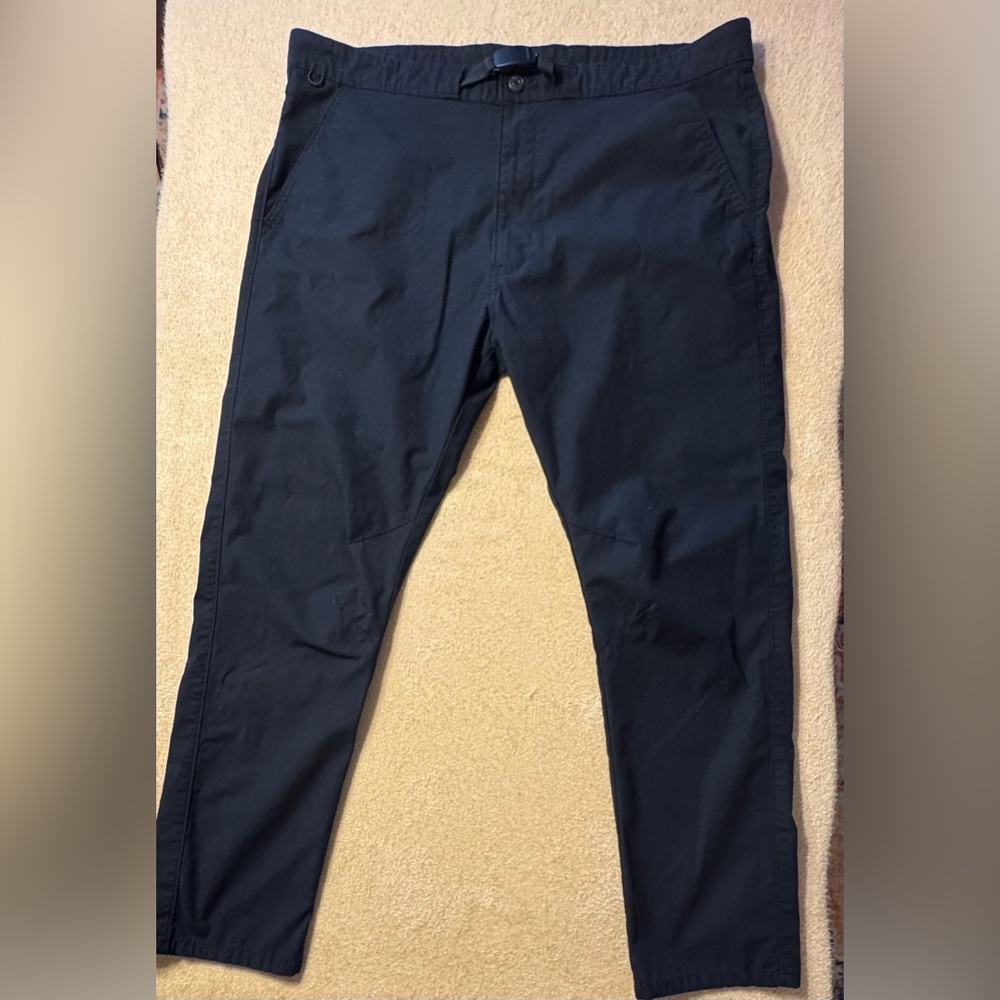 Levi's Men's Dark Black Chinos